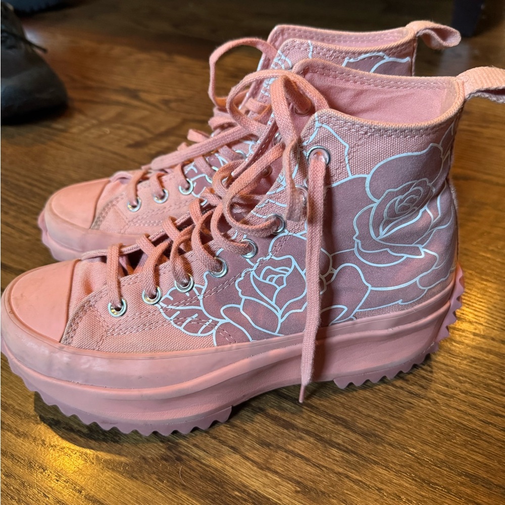 Converse Women’s Size 9 “Natasha Cloud”